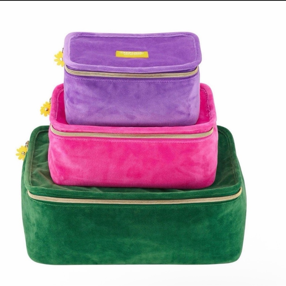 Marc Jacobs  Travel Pouch velvet set new
- Green, Hot Pink & Purple